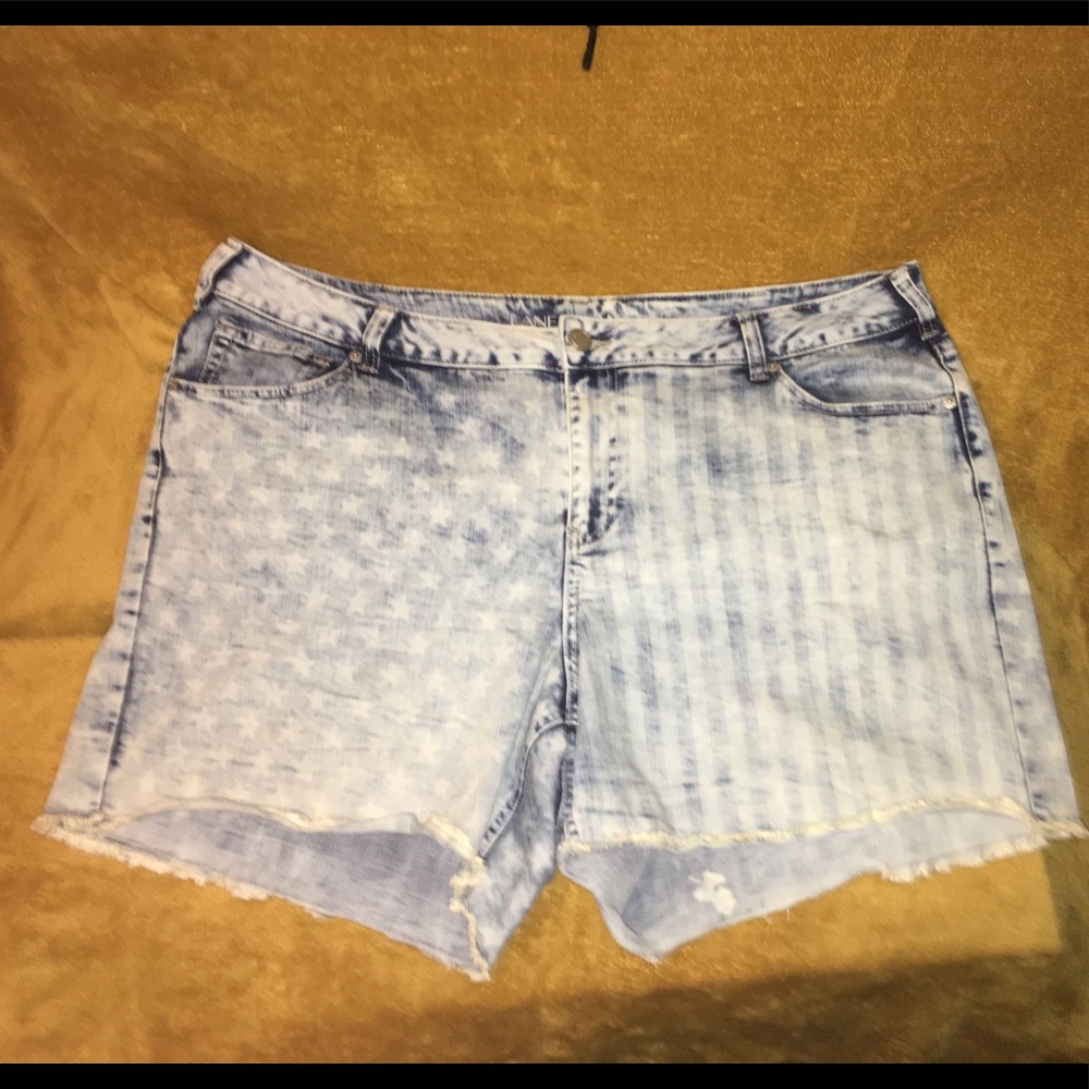 Lane Bryant size 22 denim Americana shorts